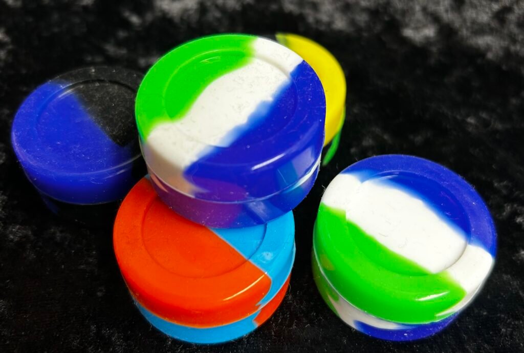 Silicone Puck Dab Container kaufen bei Head & Grow Hub